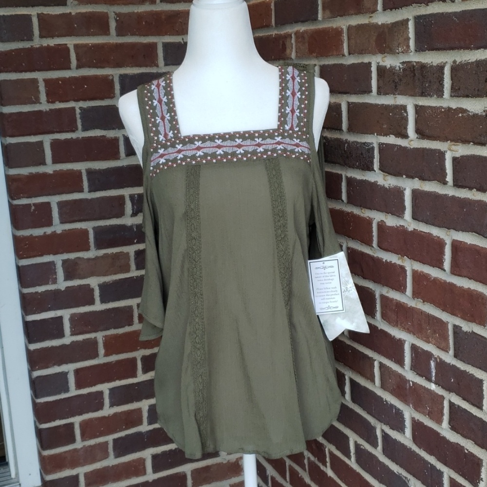 NWT Moss Green Cold Shoulder Top Tank
